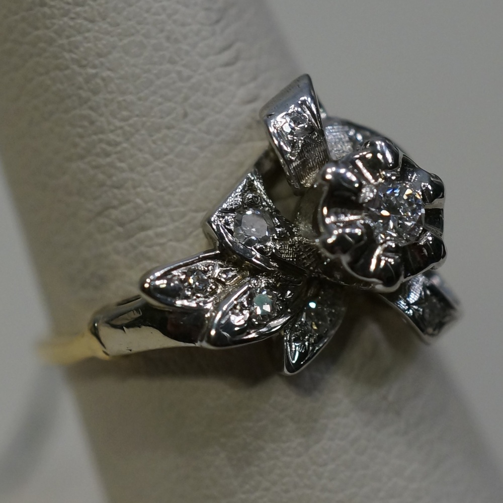 14KTT Vintage Genuine Diamond Flower Design Ring - Picture 2 of 6
